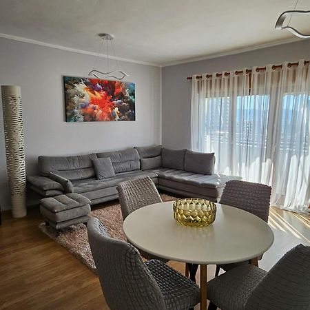 Appartement Sky Dwelling Tirana Extérieur photo
