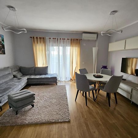 Appartement Sky Dwelling Tirana Extérieur photo