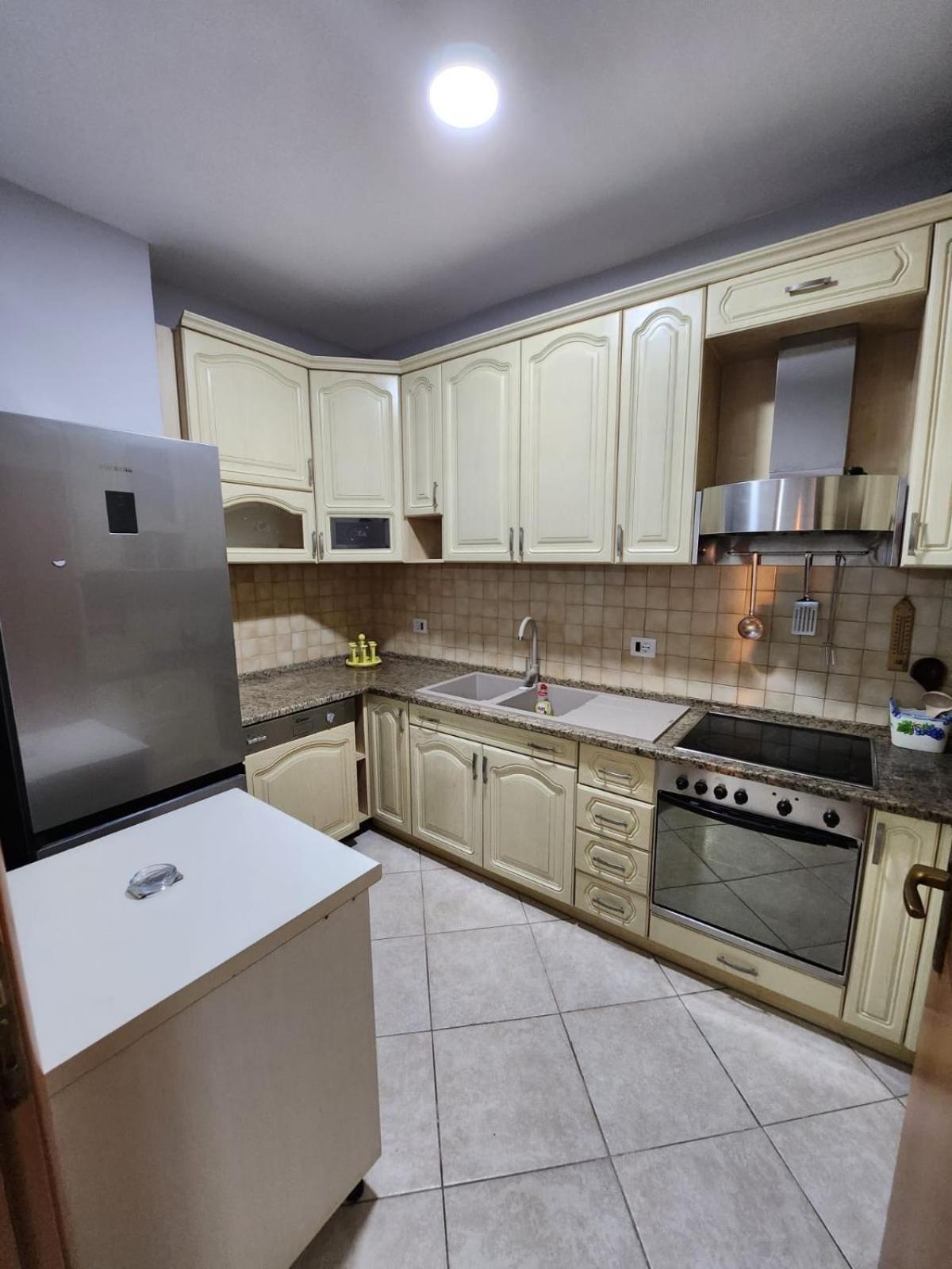 Appartement Sky Dwelling Tirana Extérieur photo