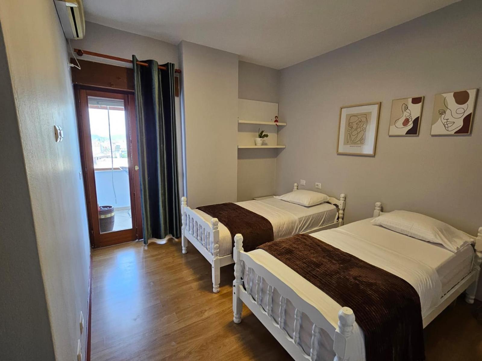 Appartement Sky Dwelling Tirana Extérieur photo